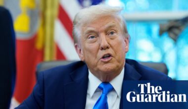 Trump’s reported pause on Taiwan weapons aid sparks fears he is using island for China trade deal | Donald Trump