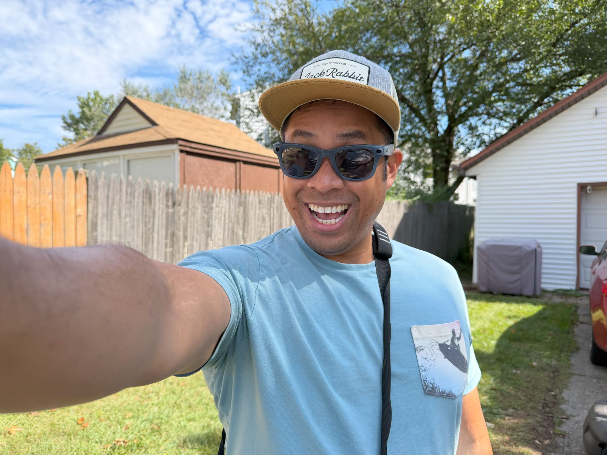 Apple iPhone 17 Pro Max selfie sample.