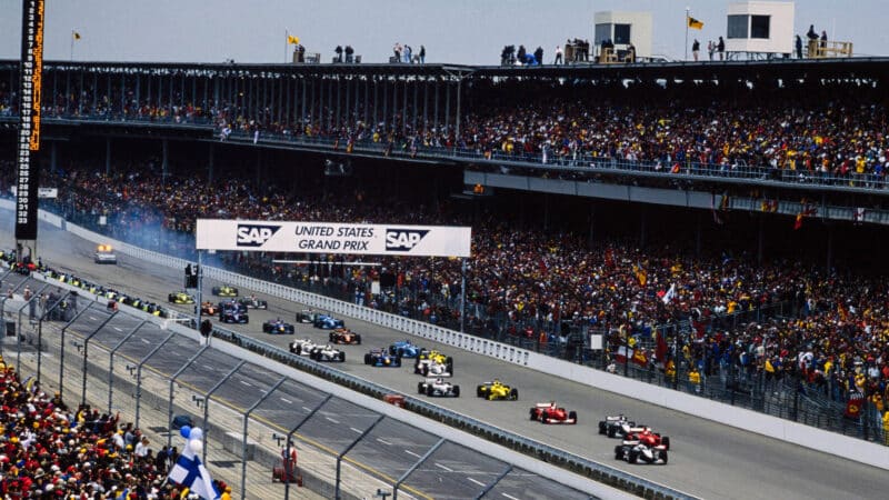 David Coulthard leads at the start of the 2000 F1 United States Grand Prix at Indianapolis