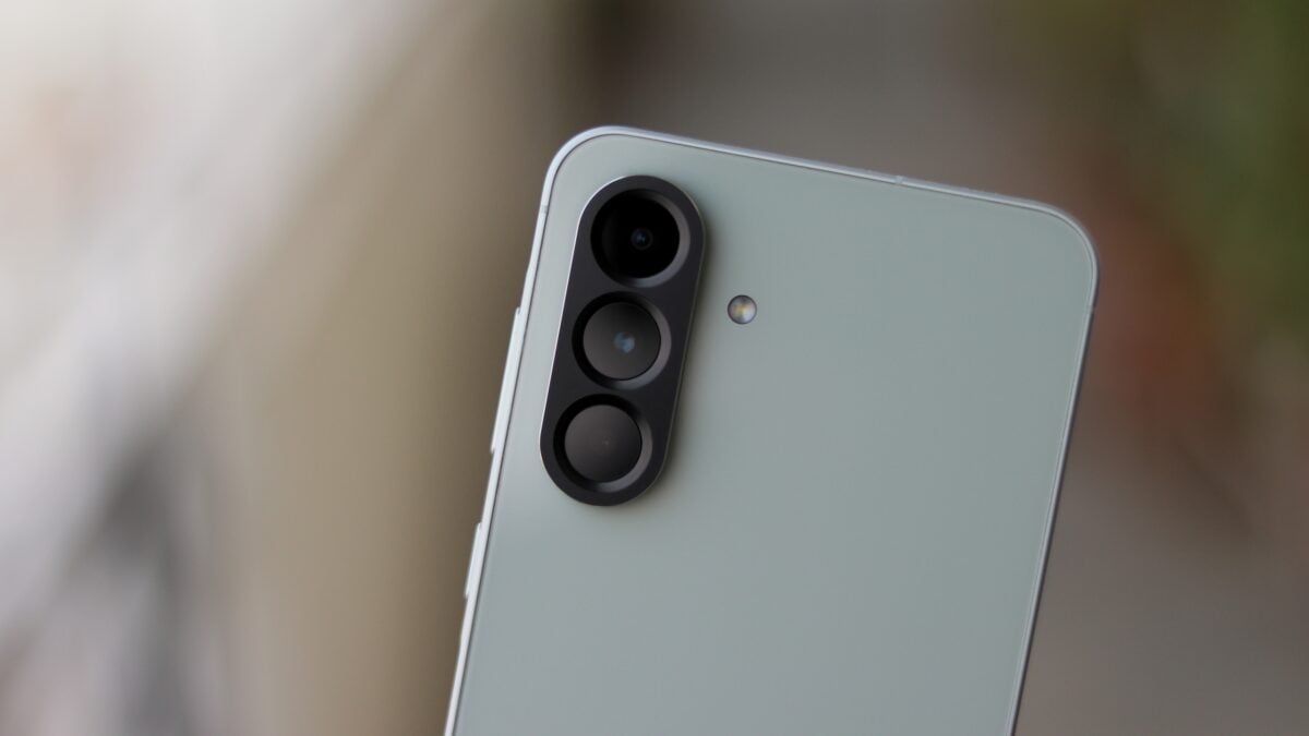 From £499 to £218, you can score the Galaxy A56 at a bargain