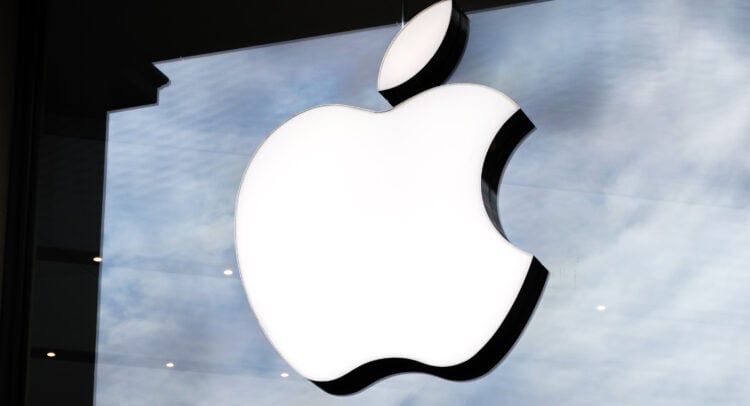 Another High-Profile Exit: Apple’s (AAPL) AI and Search Leader Robby Walker Departs