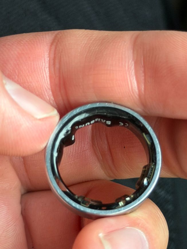 battery swelling on a Galaxy Ring