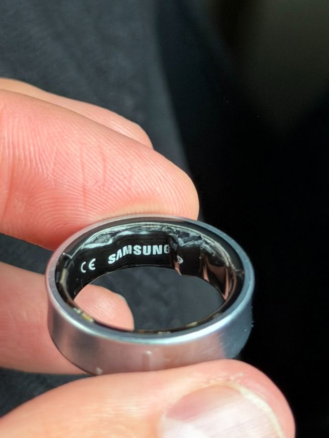 battery swelling on a Galaxy Ring