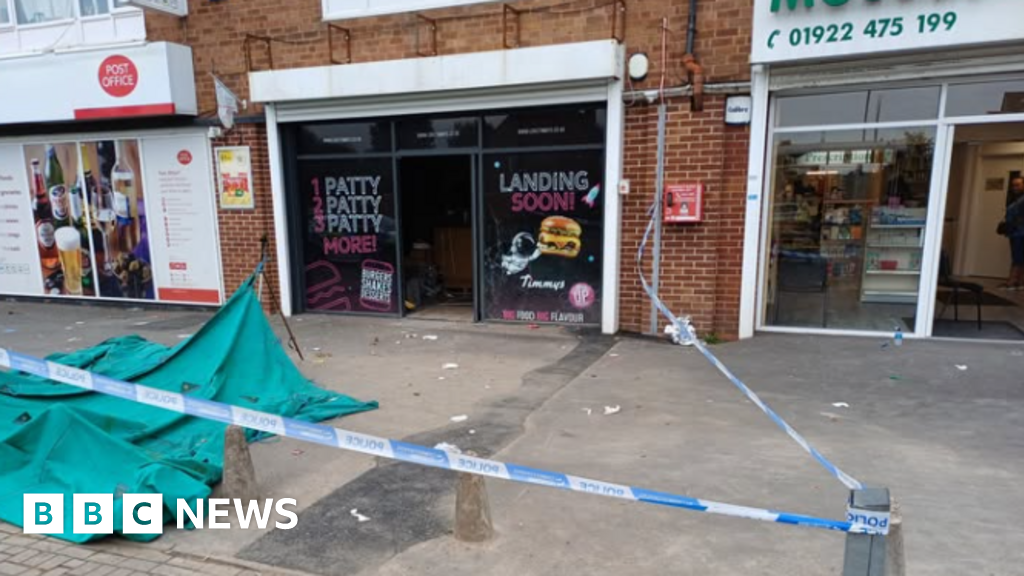 Man dead and seven treated for 'effects of carbon monoxide' in Bloxwich