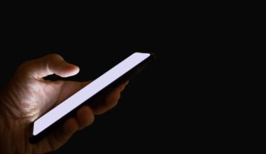 Neon, the viral app that pays users to record calls, goes offline after exposing data