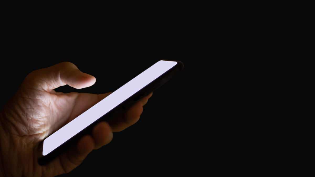 Neon, the viral app that pays users to record calls, goes offline after exposing data