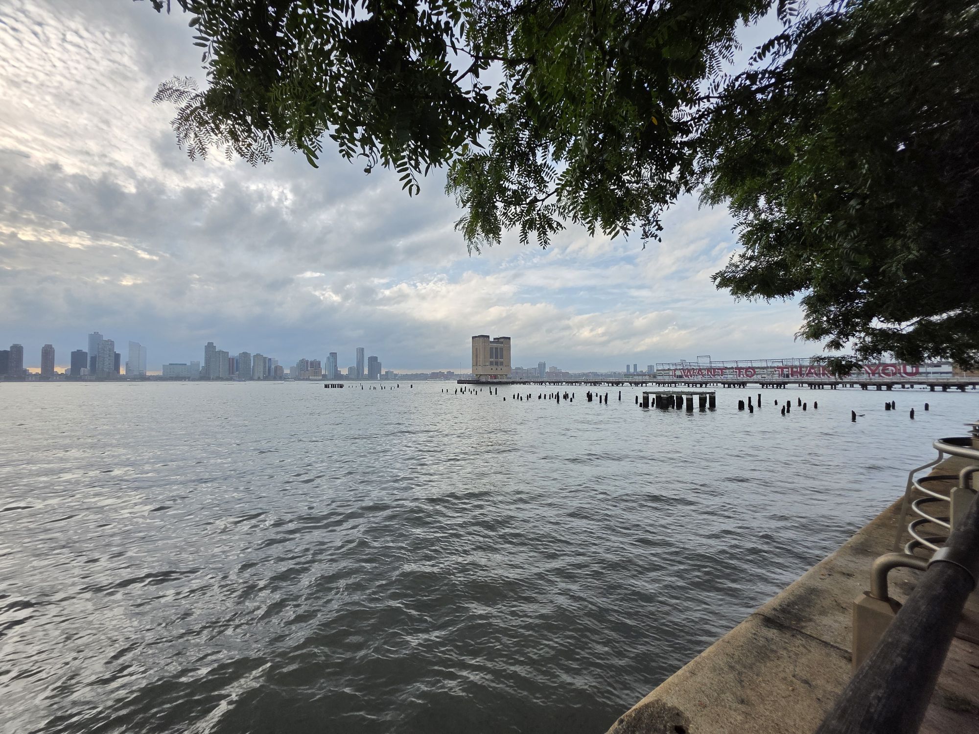 Samsung Galaxy S25 Ultra ultrawide sample.