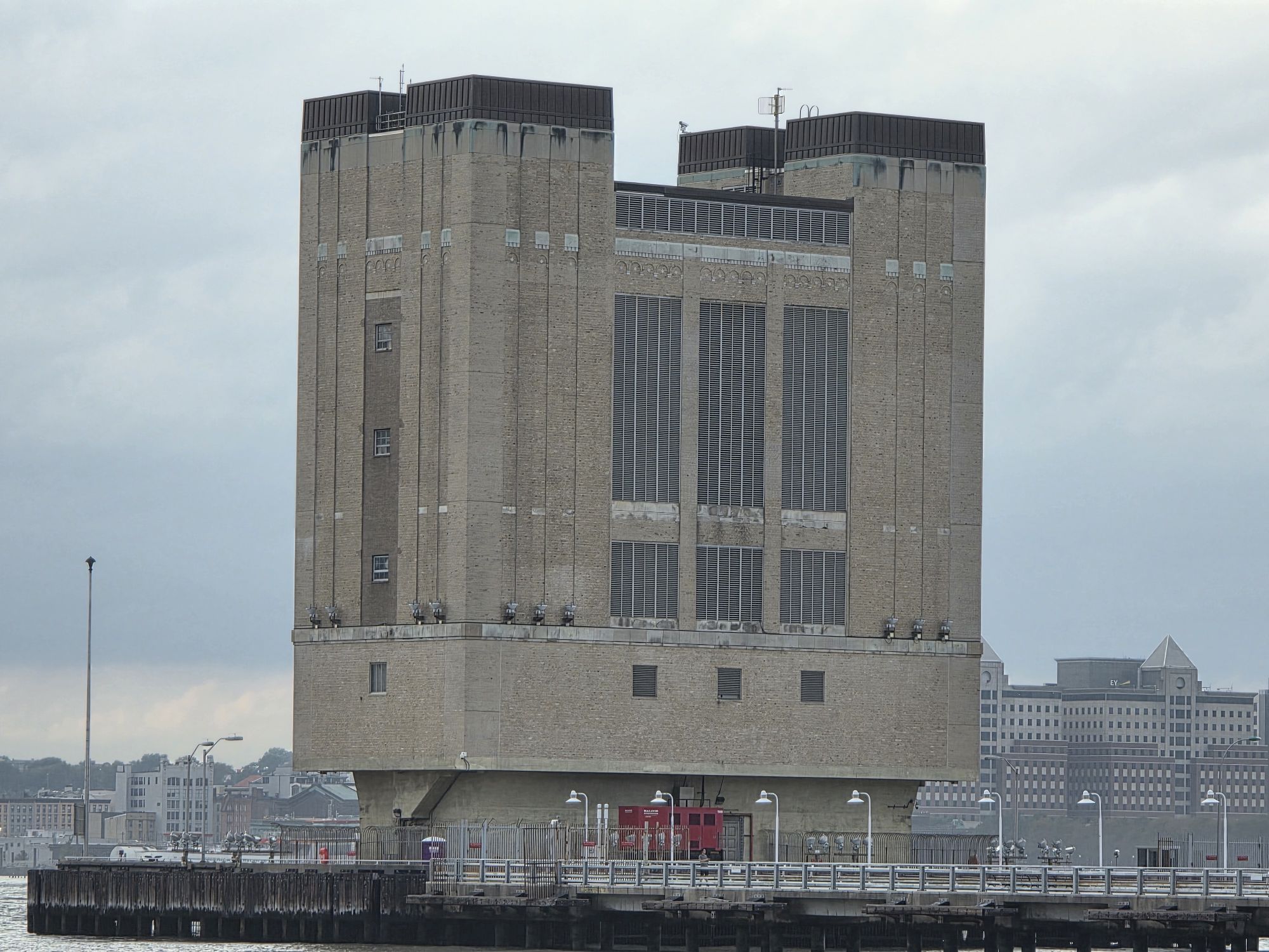 Samsung Galaxy S25 Ultra zoom sample.