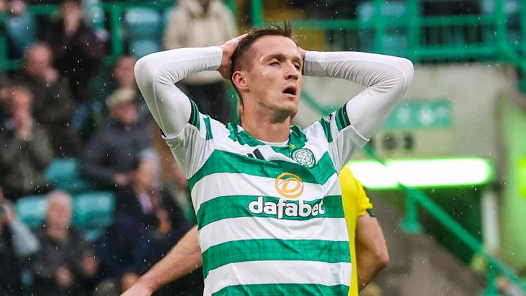 GLASGOW, SCOTLAND - SEPTEMBER 27: Celtic's Johnny Kenny looks dejected after missing a headed shot at goal during a William Hill Premiership match between Celtic and Hibernian at Celtic Park, on September 27, 2025, in Glasgow, Scotland. (Photo by Craig Williamson / SNS Group)