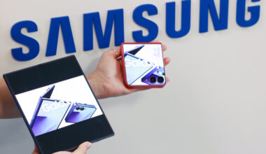 A Samsung Electronics official introduces the new foldable smartphones Galaxy Z Fold 7 and Flip 7 at a product media briefing at the company's press room in Jung District, central Seoul on July 10. [YONHAP]