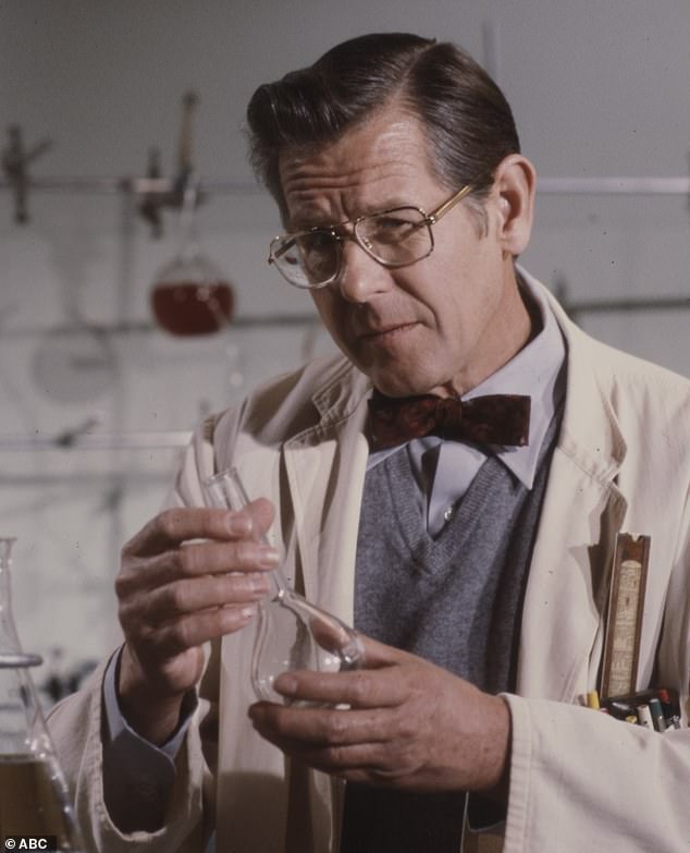 A familiar face to generations of comedy fans, Williams first captured audiences with his straight-faced delivery opposite Leslie Nielsen in Police Squad!, the cult-favorite ABC series