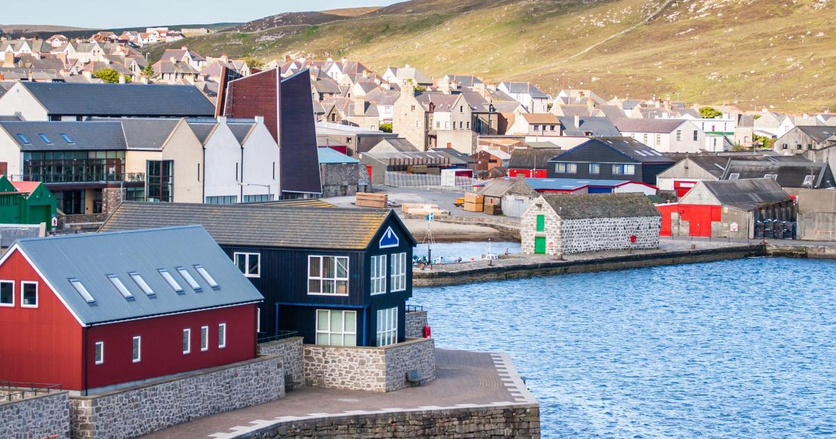 Shetlanders without internet 'for up to 3 weeks' due to damaged cable