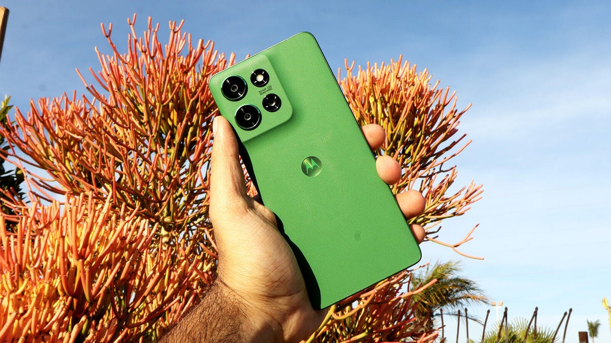 This already-affordable Motorola phone just hit the lowest price we've seen