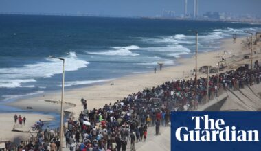 Palestinians displaced to southern Gaza begin journey home as ceasefire comes into effect | Gaza