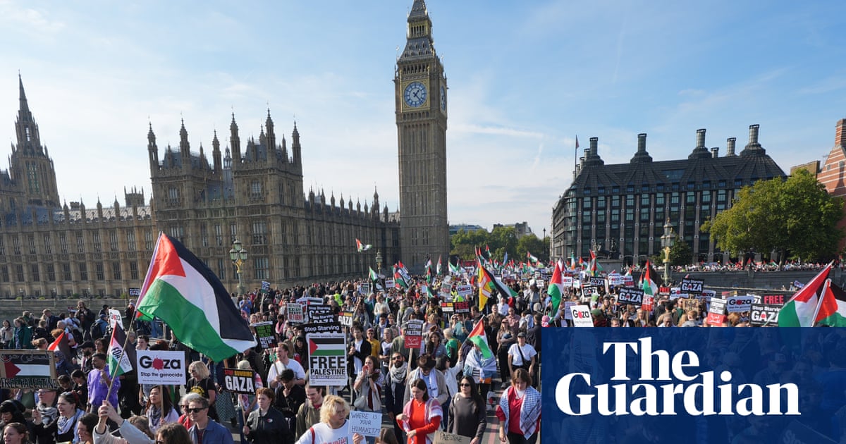 Thousands gather in London in march for ‘lasting peace’ in Gaza | Israel-Gaza war