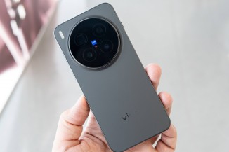 The vivo X300 Pro