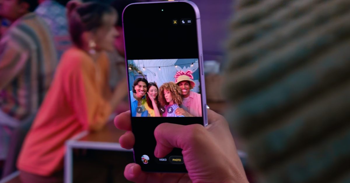 iOS 26.1 will let third-party apps back up photos in the background