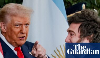Trump threatens to cut US aid to Argentina if Milei loses election | Donald Trump