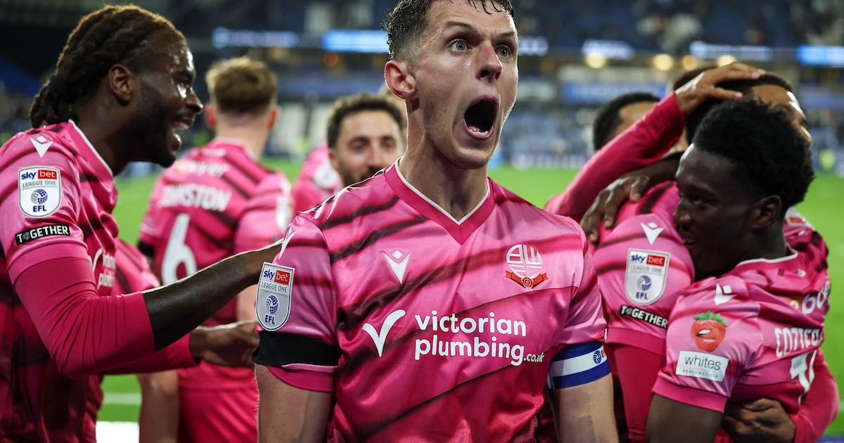 Huddersfield Town 1-2 Bolton Wanderers - Full time report