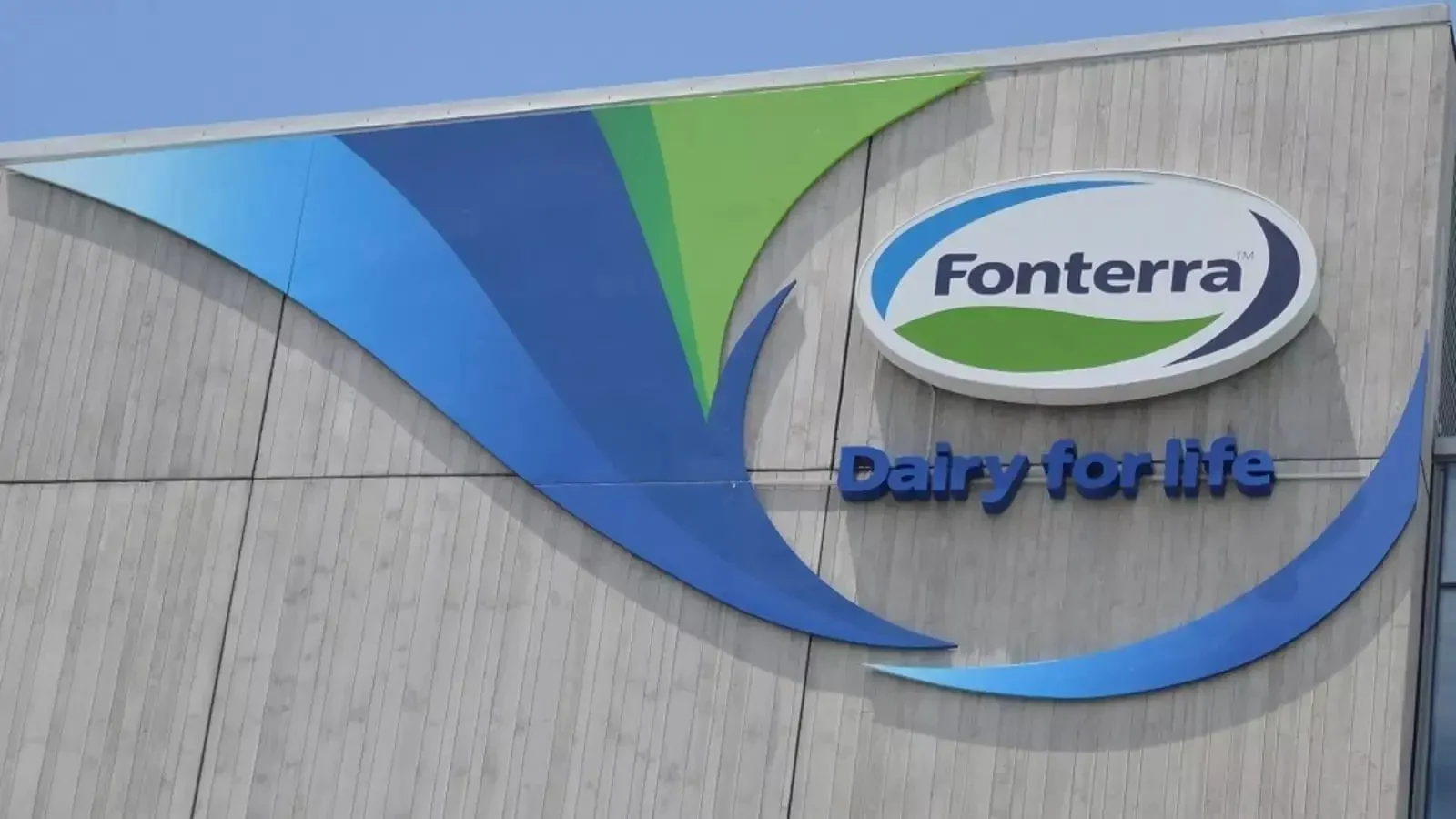 Fonterra farmers approve $4.22bn sale of Mainland Group to Lactalis
