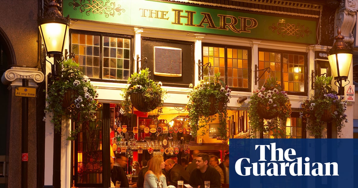 Pubs to stay open until early hours in push for UK growth | Hospitality industry
