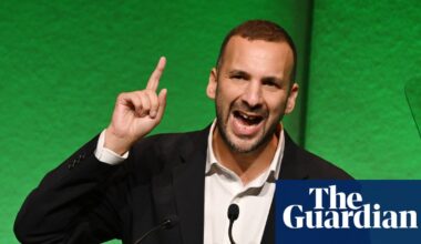 Starmer will hand Britain over to Farage, says Green party leader Zack Polanski | Green party