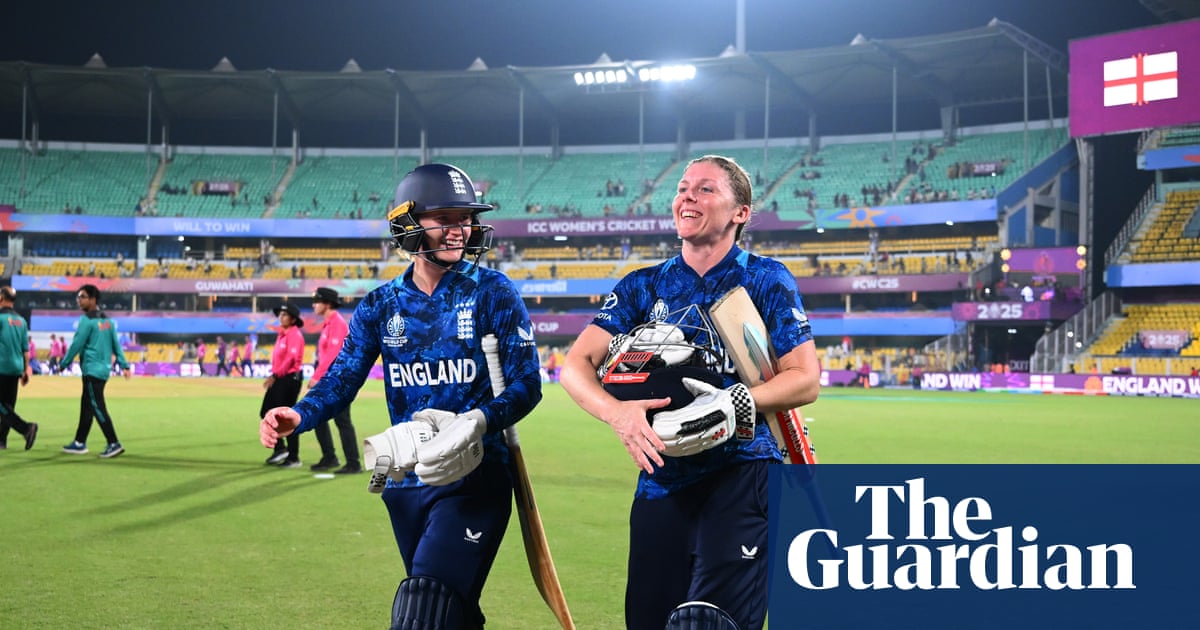 Knight rescues England as Bangladesh seethe after three reviews go her way | England women's cricket team