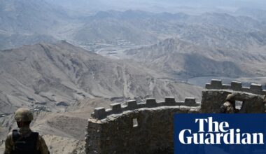 Heavy clashes erupt along Pakistan-Afghanistan border | Afghanistan