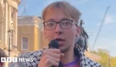 Oxford student arrested after chanting about putting Zionists 'in the ground'