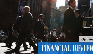 The photo on the cover of the magazine” Anthony Albanese and his new members and senators.