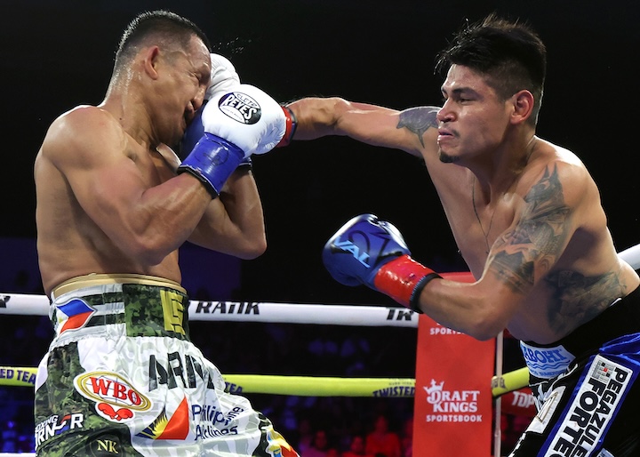 Emanuel Navarrete-Eduardo Nunez unification needs Charly Suarez’s clearance