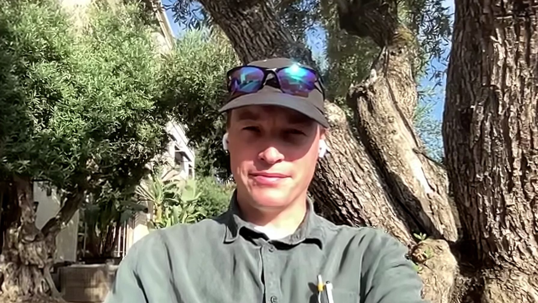 Pete Shadbolt, co-founder and chief scientific officer of PsiQuantum talks to theCUBE about quantum computing during the AI Factories - Data Centers of the Future event.