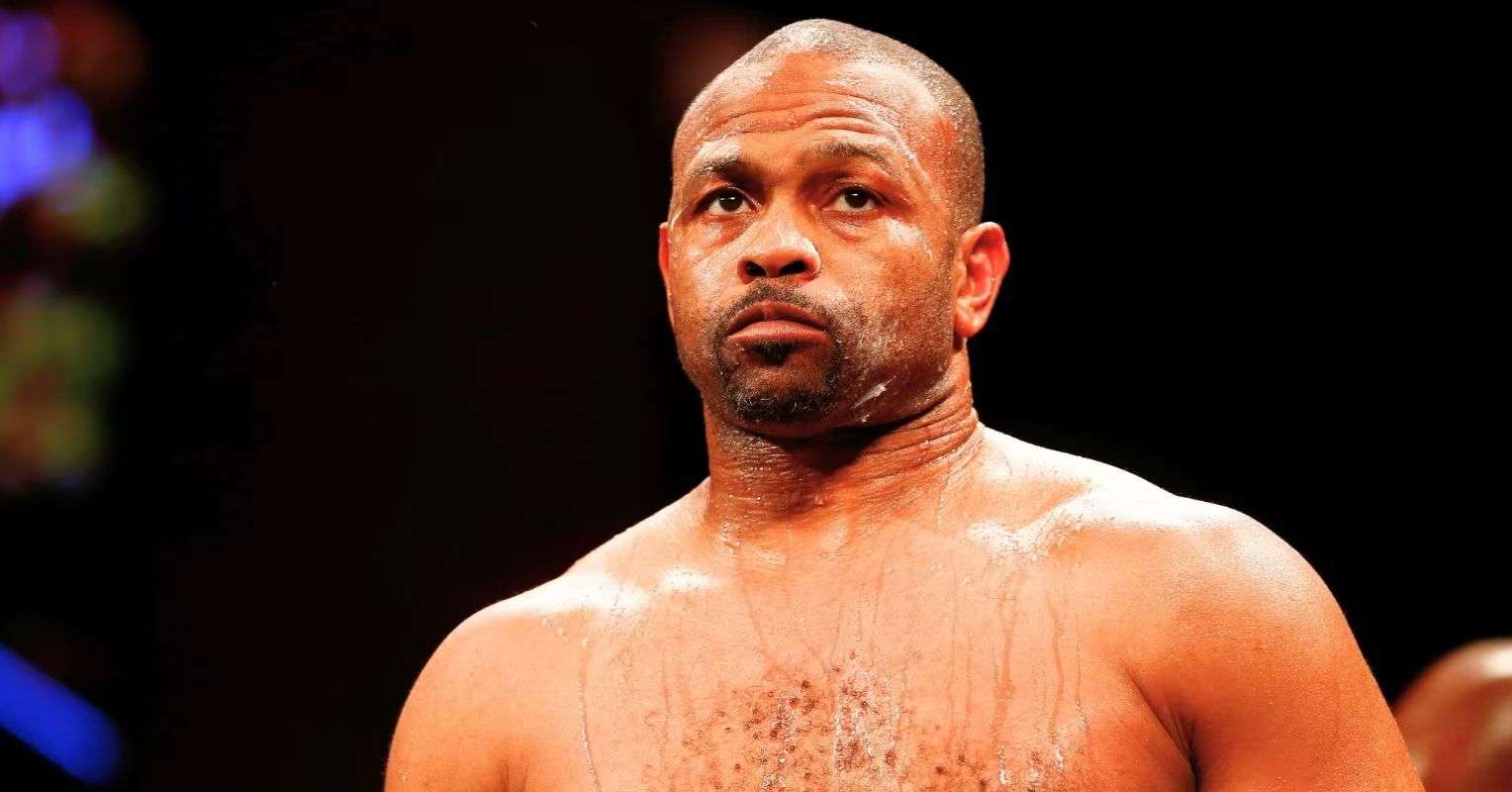 Roy Jones Jr Praises World Champion As ‘Unbeatable’: “I Can’t See Anyone Who Would Defeat Him”