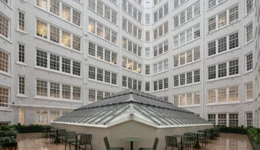 Sunlight House Gallery, Karrev, c Mike Dinsdale ()