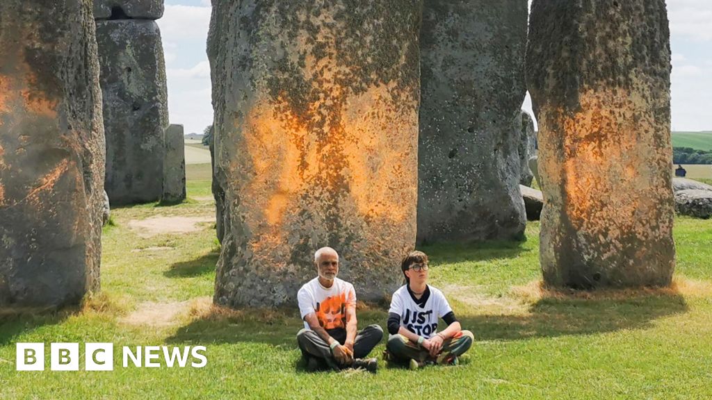 Just Stop Oil activists cleared over Stonehenge protest