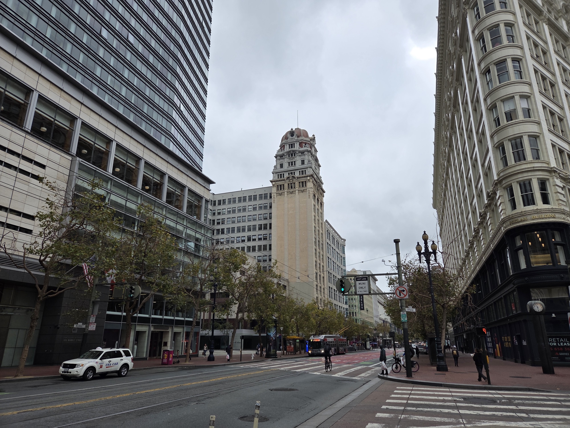 Downtown San Francisco buildings on market street shot by Galaxy S25 Plus