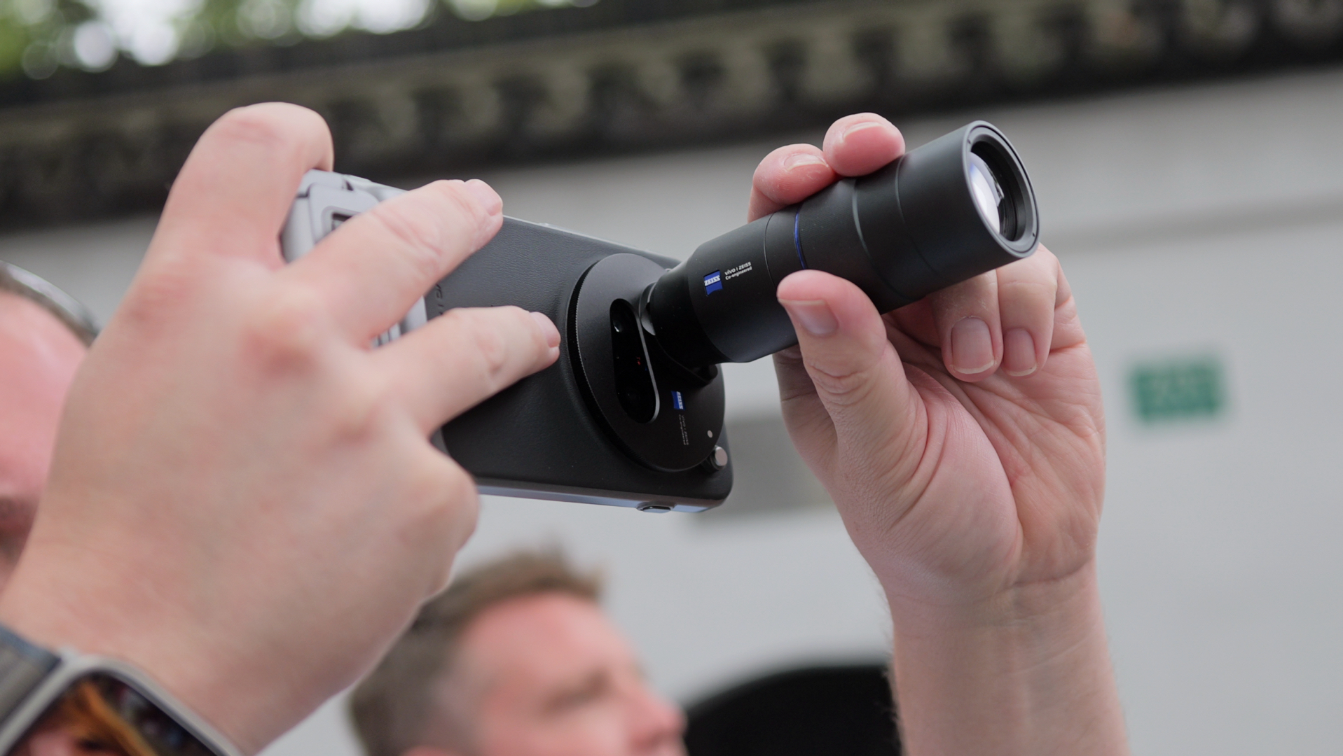 Vivo X300 Pro product shots