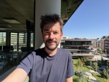 Selfie samples - f/1.9, ISO 25, 1/876s - Apple iPhone 17 Pro review