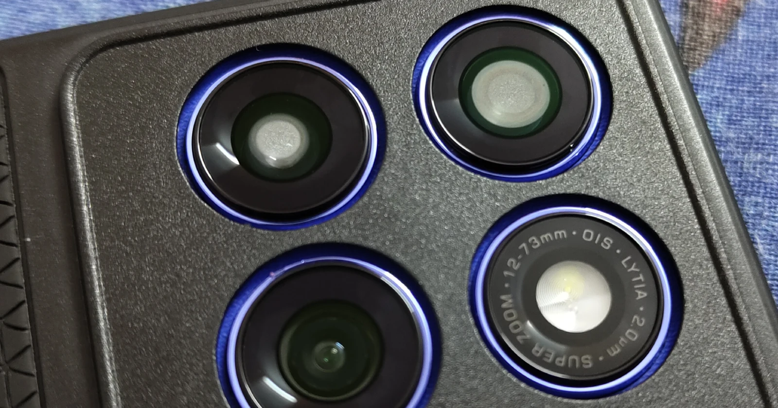 Growing reports suggest Motorola Edge 60 Pro has a real camera fog problem