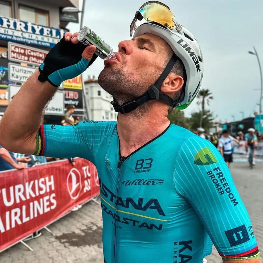 Mark Cavendish using KetoneAid supplement