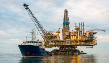 Chancellor Rachel Reeves is weighing plans to scrap the windfall tax on North Sea oil and gas producers in a bid to boost investment and revive economic growth.