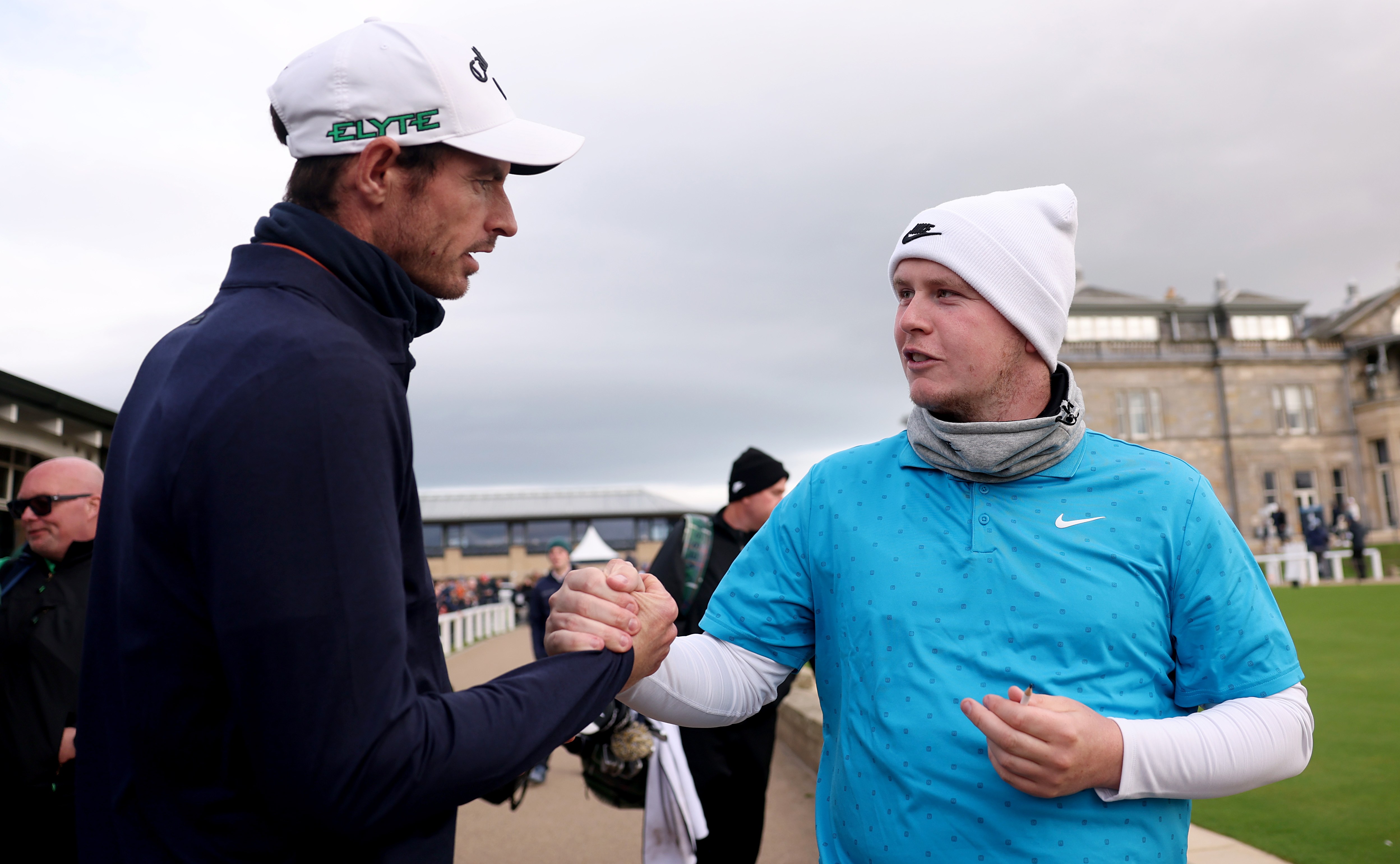 Andy Murray and Robert MacIntyre shake hands at the Alfred Dunhill Links Championship 2025.
