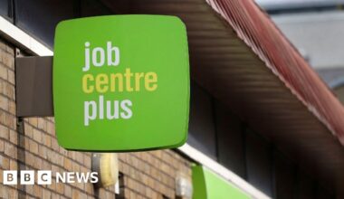 Scotland's unemployment rate drops slightly to 3.7%