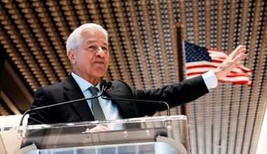 Jamie Dimon, CEO of JPMorgan Chase, is seen at the October 21 opening of his new HQ