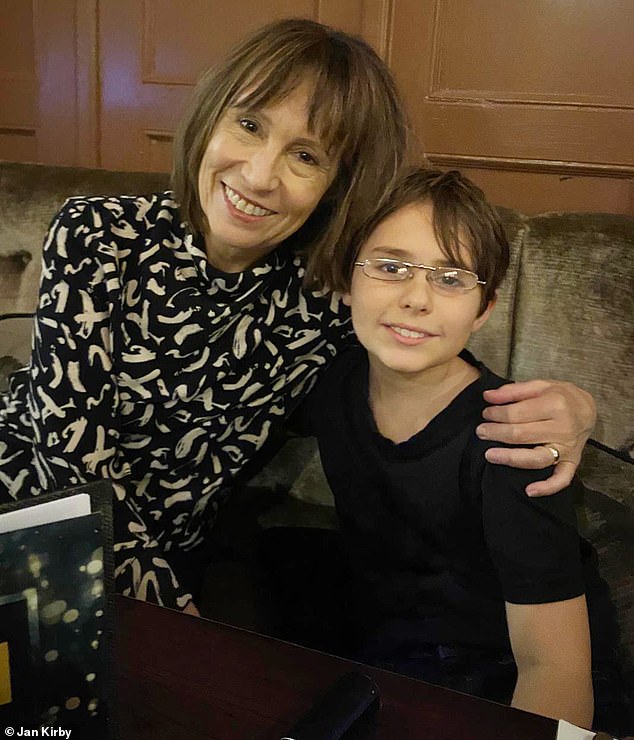 While the family will never know for sure, it’s likely that the throat clearing was caused by the cancer in Jan’s lungs