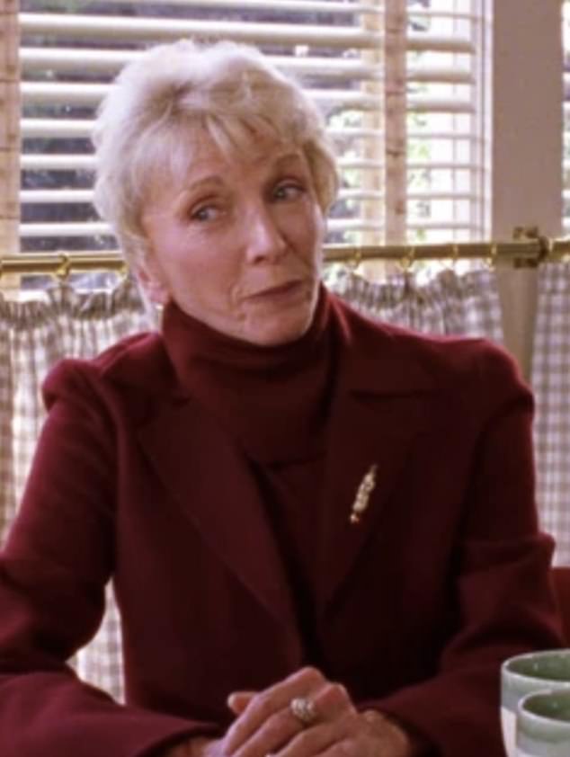 Born and raised in Akron, Ohio , Elizabeth Jean Frankovitch moved to New York City to chase her acting dreams