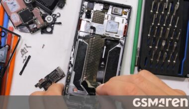 RedMagic 11 Pro gets disassembled on video, see the liquid cooling loop from the inside