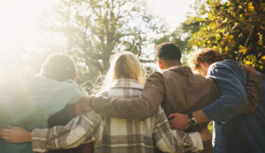 5 reasons going outside is good for your mental health (even when it's dark)