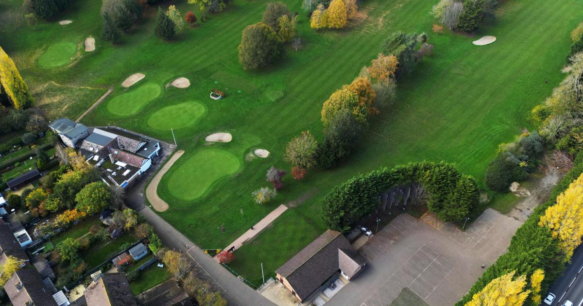 Historic Oxford golf club closes to allow for new homes