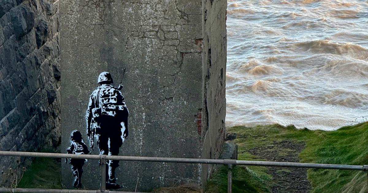 Banksy-like artwork appears at seaside spot in Somerset